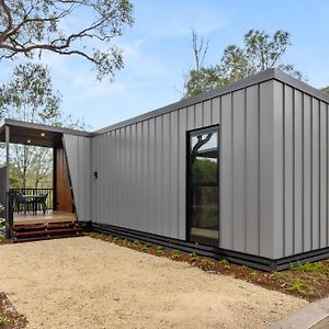 Deluxe 2 Bedroom Cabin Sleeps 4